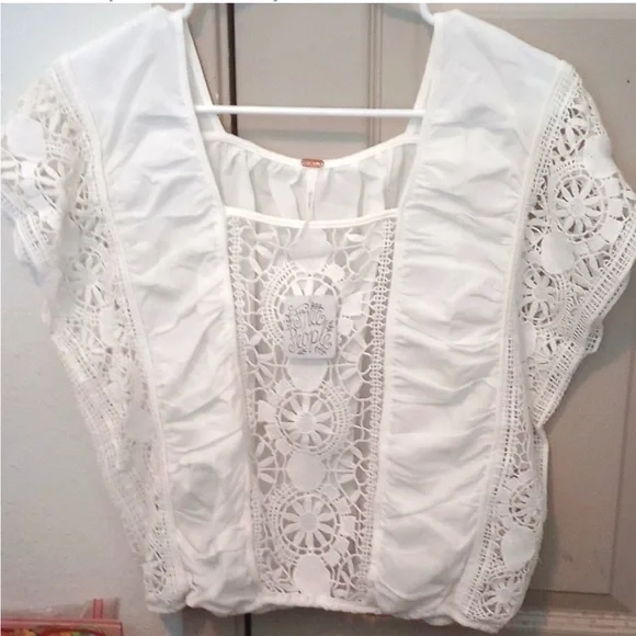 White Free People Top with Crocheted Panels - Size small - NWT! - Picture 1 of 6